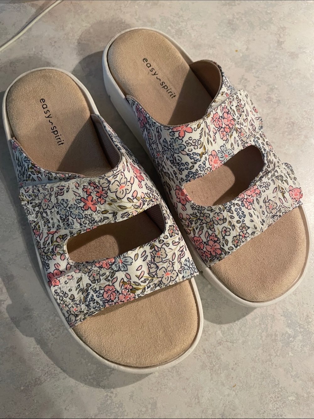 Easy Spirit Red Slip On Sandals Floral  Design